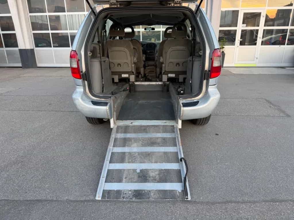 Chrysler Grand Voyager SE 2.4 Auto 07/2001-photo-4