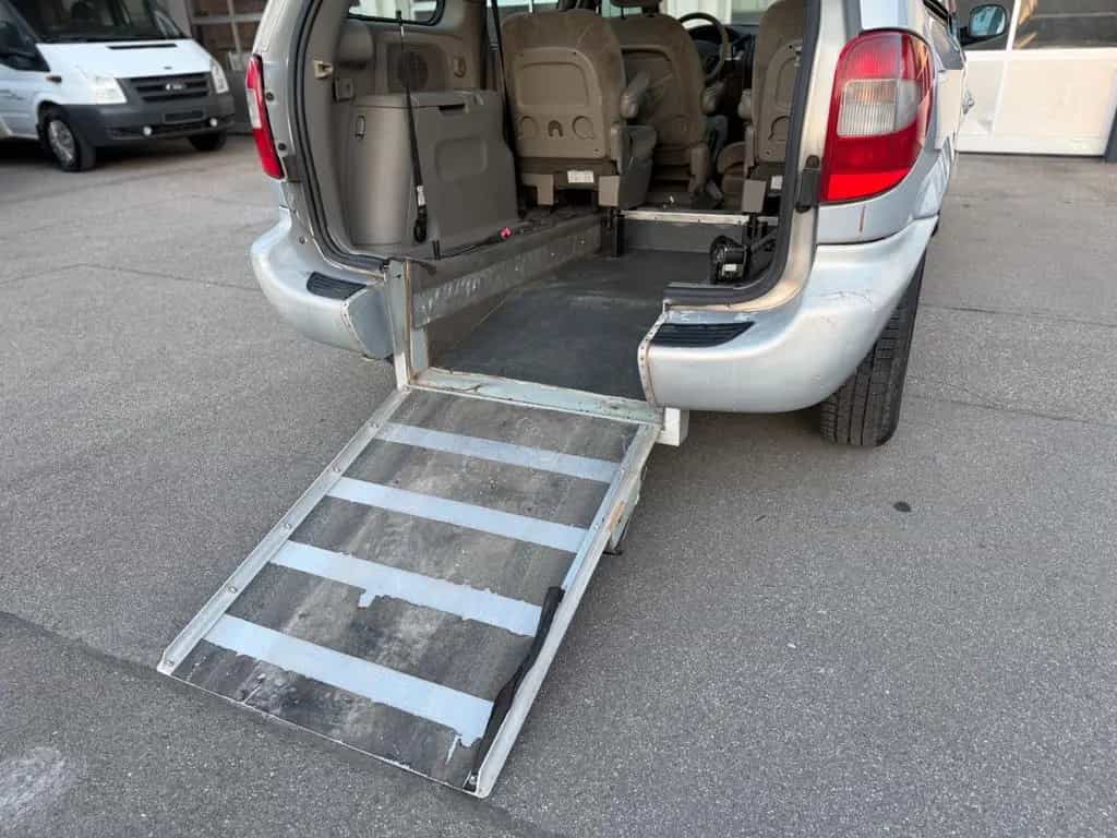 Chrysler Grand Voyager SE 2.4 Auto 07/2001-photo-5