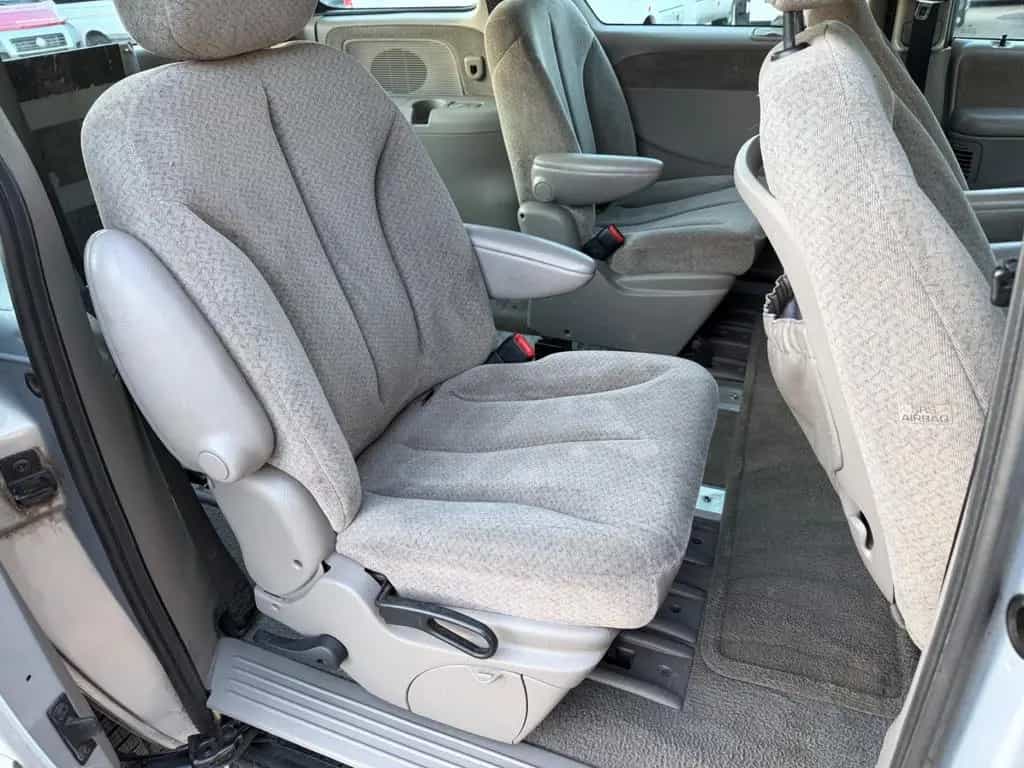 Chrysler Grand Voyager SE 2.4 Auto 07/2001-photo-8