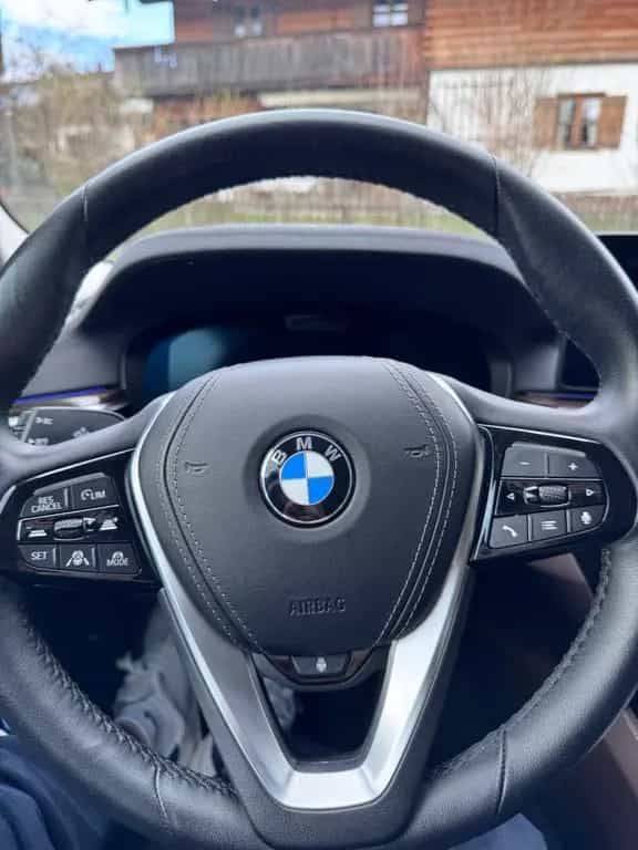 BMW 5 Series 540i xD T/Werksgarantie/Luxury Line/Laser/HUD/SH 04/2022-photo-13