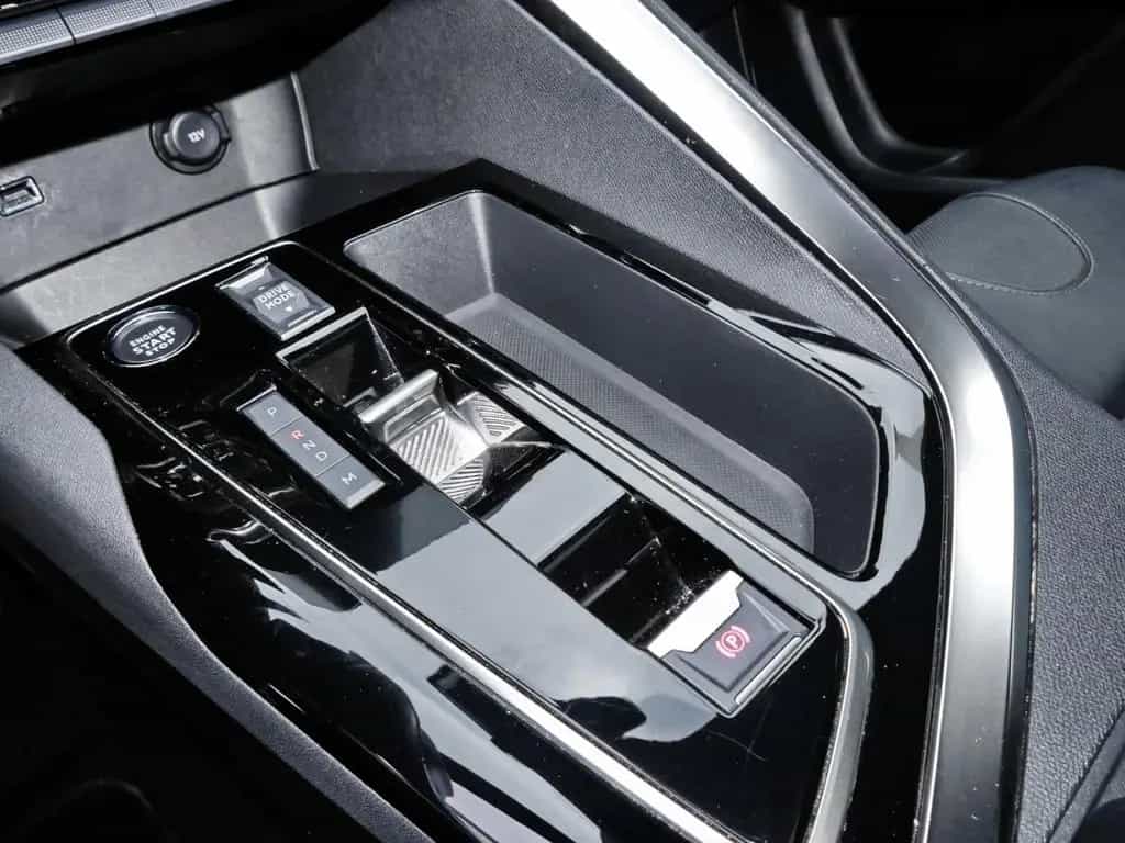 Peugeot 3008 GT 136 Hybrid Volleder+ACC+Full-LED+Panoda 01/2024-photo-15
