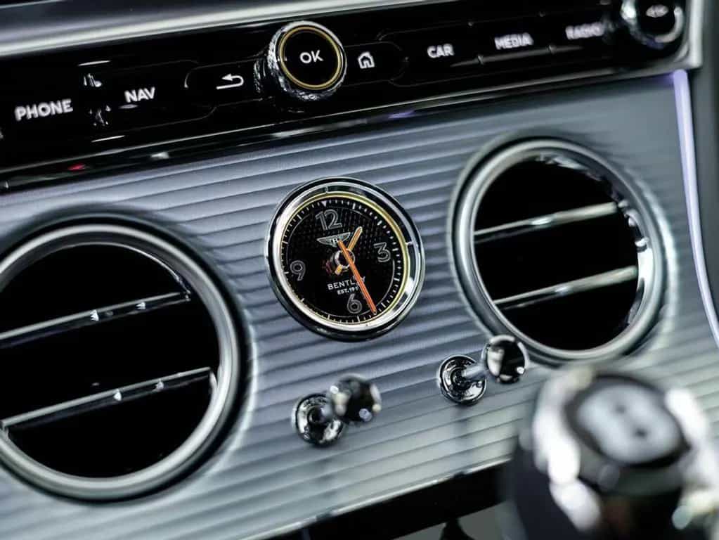 Bentley Continental GT Azure V8 Hybrid null-photo-32