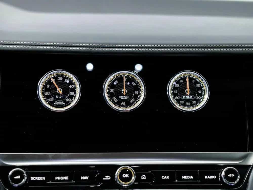 Bentley Continental GT Azure V8 Hybrid null-photo-34