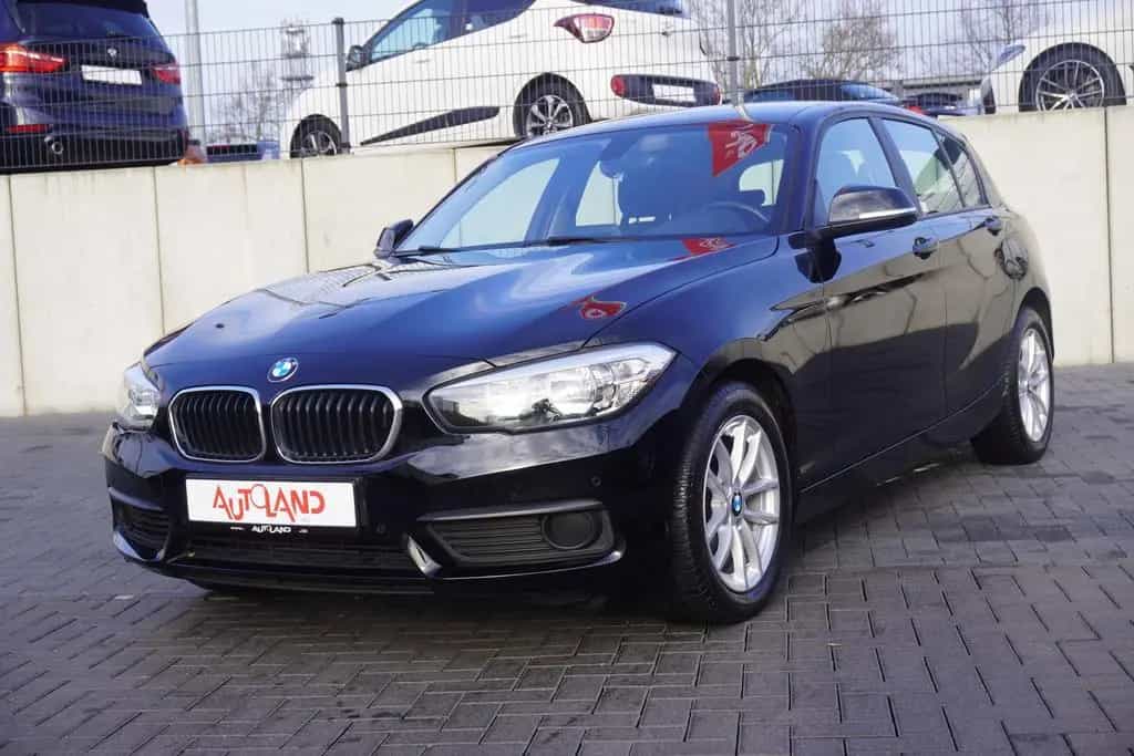 BMW 1 Series 118i Advantage Navi Virtual Cockpit Tempomat PDC 09/2018-photo-1