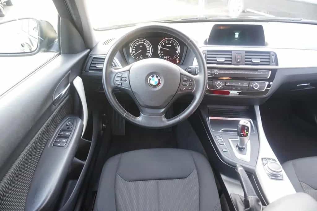 BMW 1 Series 118i Advantage Navi Virtual Cockpit Tempomat PDC 09/2018-photo-14