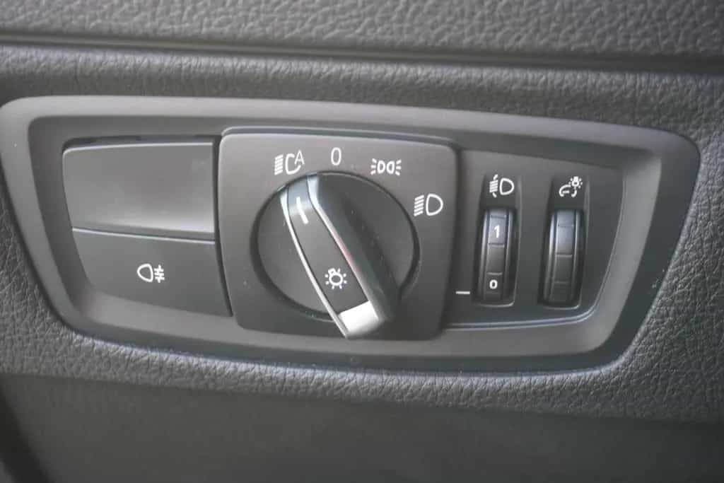 BMW 1 Series 118i Advantage Navi Virtual Cockpit Tempomat PDC 09/2018-photo-16