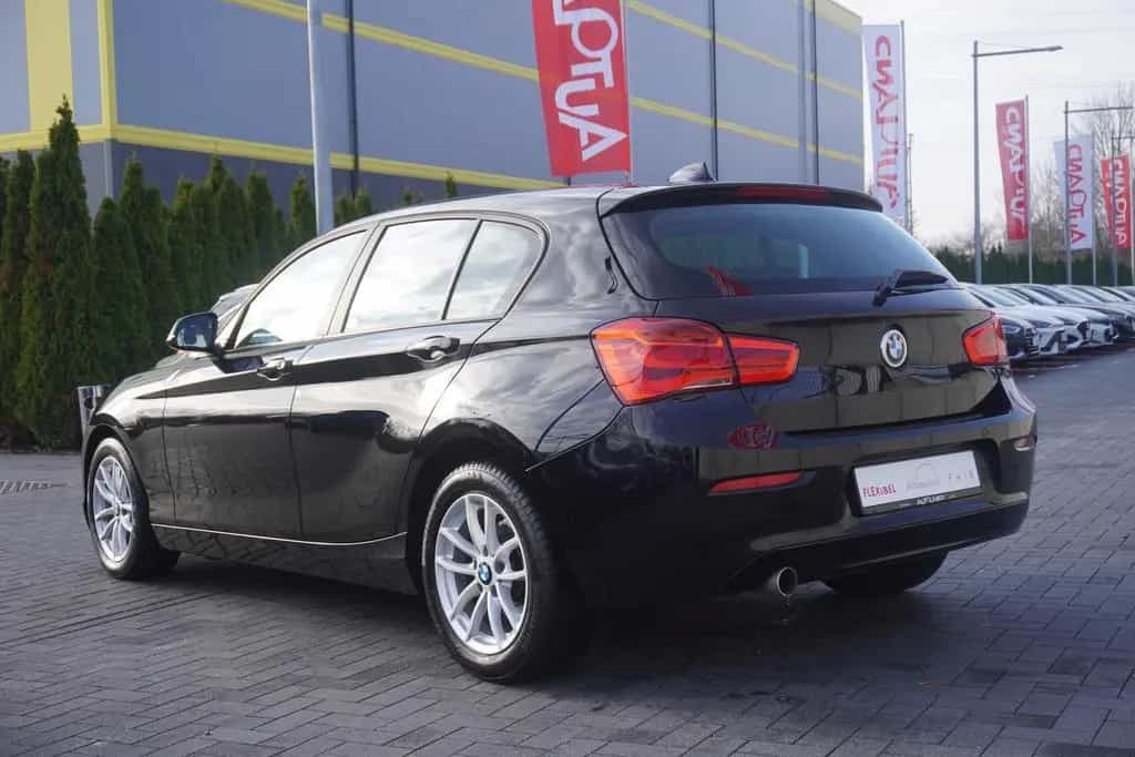 BMW 1 Series 118i Advantage Navi Virtual Cockpit Tempomat PDC 09/2018-photo-2