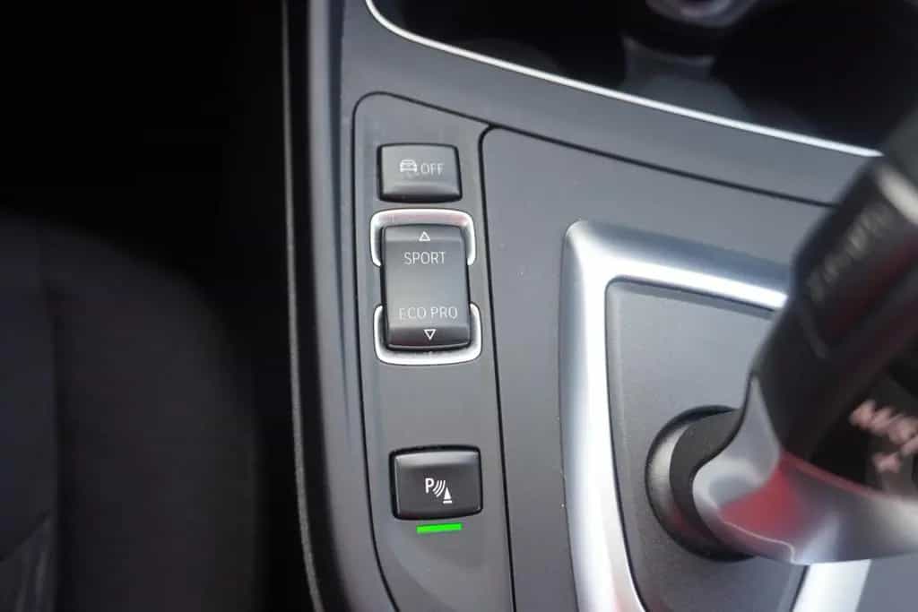 BMW 1 Series 118i Advantage Navi Virtual Cockpit Tempomat PDC 09/2018-photo-28