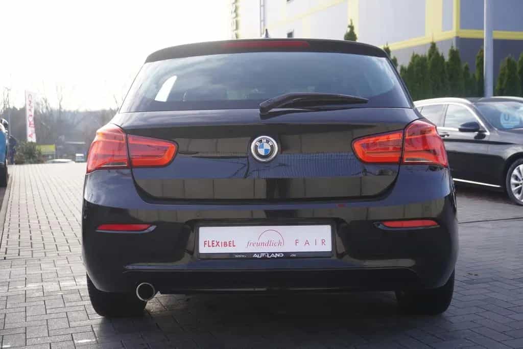 BMW 1 Series 118i Advantage Navi Virtual Cockpit Tempomat PDC 09/2018-photo-3