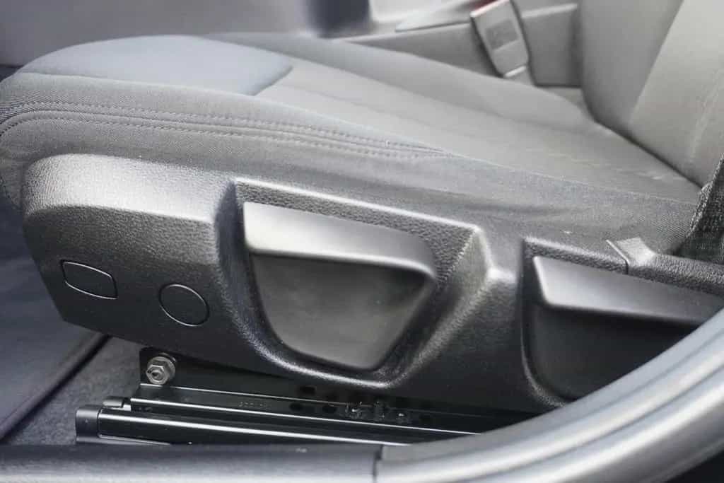 BMW 1 Series 118i Advantage Navi Virtual Cockpit Tempomat PDC 09/2018-photo-9