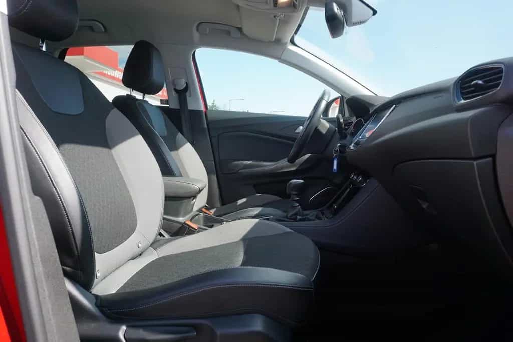 Opel Grandland 1.2 Edition LED Navi Kamera Tempomat 01/2019-photo-11