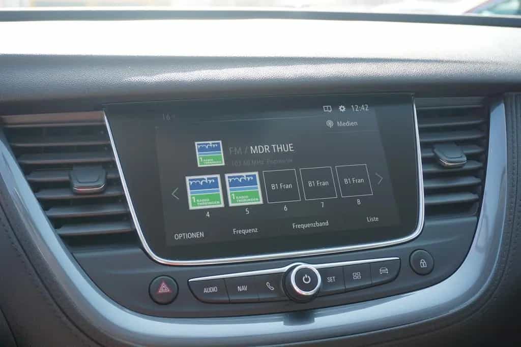 Opel Grandland 1.2 Edition LED Navi Kamera Tempomat 01/2019-photo-15