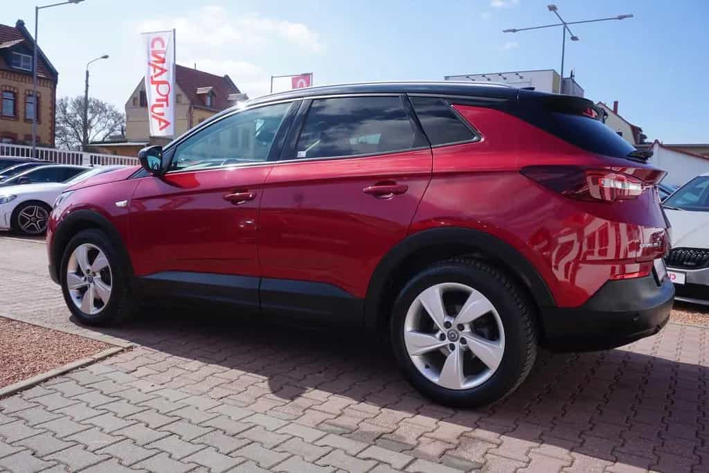 Opel Grandland 1.2 Edition LED Navi Kamera Tempomat 01/2019-photo-2