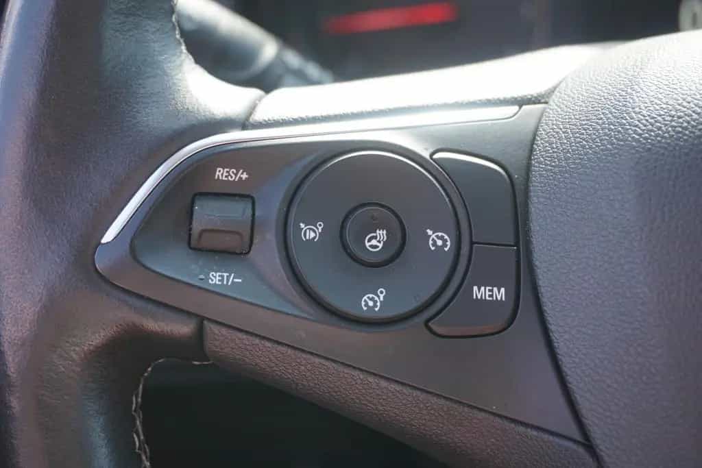 Opel Grandland 1.2 Edition LED Navi Kamera Tempomat 01/2019-photo-22
