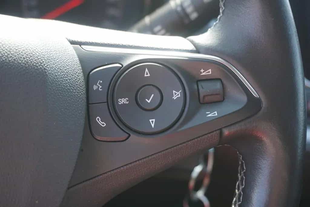 Opel Grandland 1.2 Edition LED Navi Kamera Tempomat 01/2019-photo-23