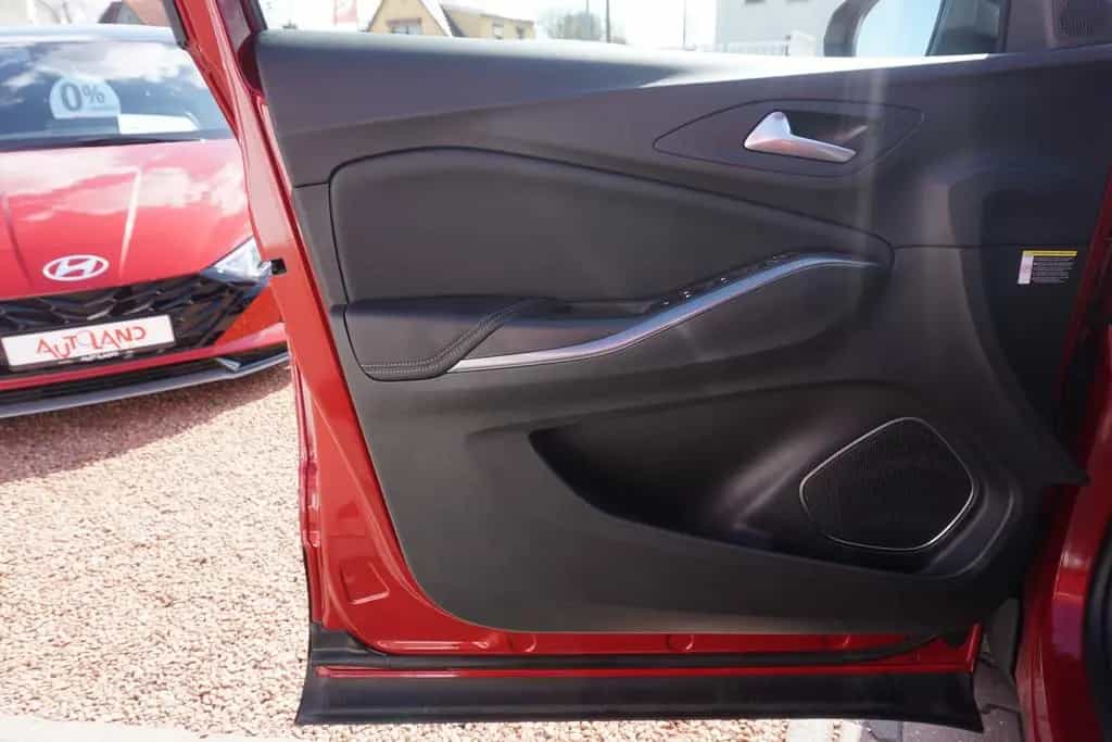 Opel Grandland 1.2 Edition LED Navi Kamera Tempomat 01/2019-photo-27