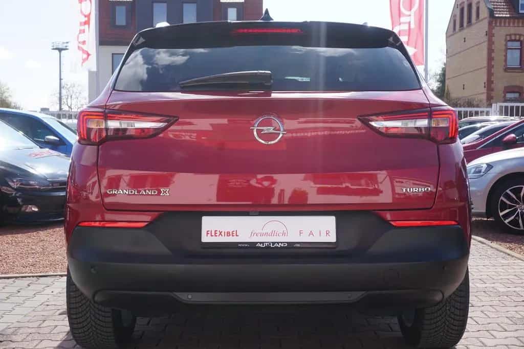Opel Grandland 1.2 Edition LED Navi Kamera Tempomat 01/2019-photo-3