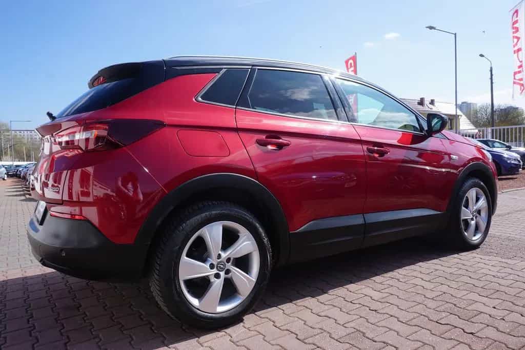 Opel Grandland 1.2 Edition LED Navi Kamera Tempomat 01/2019-photo-4