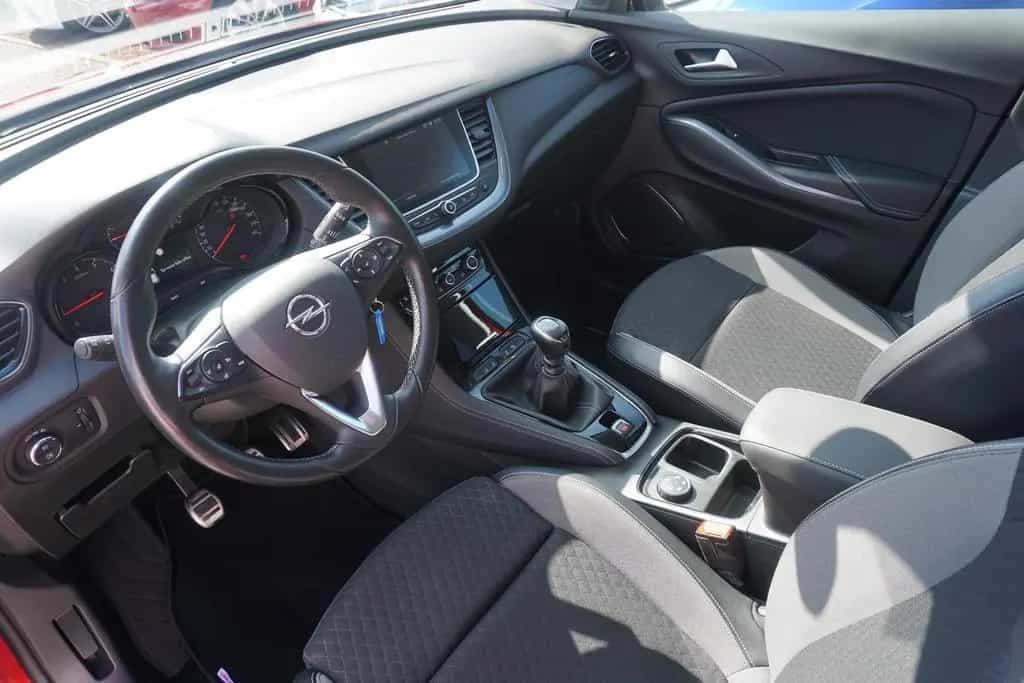 Opel Grandland 1.2 Edition LED Navi Kamera Tempomat 01/2019-photo-7