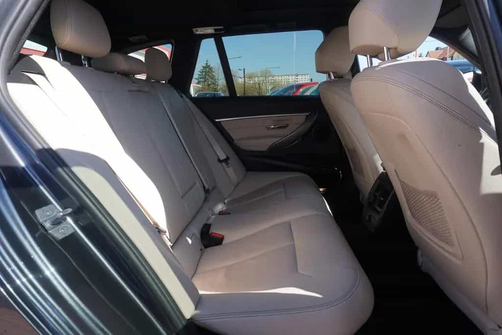 BMW 318 i Touring M Sport Shadow Aut. LED Navi Panora 01/2019-photo-26