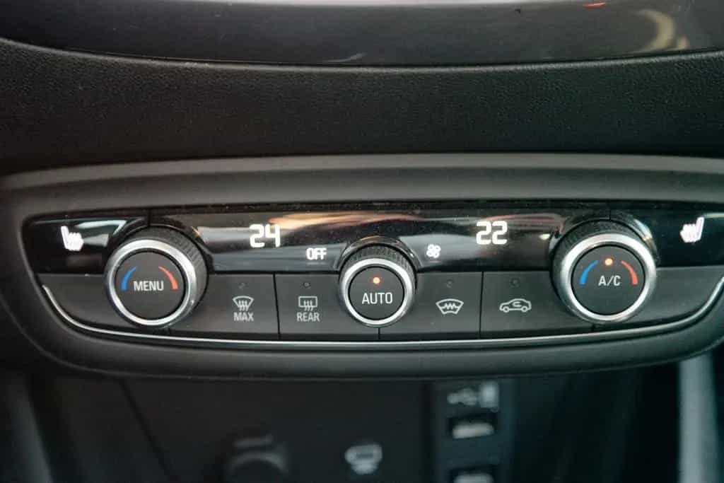 Opel Crossland X 1.2 Ultimate LED Navi Head-Up Kamera 04/2019-photo-17