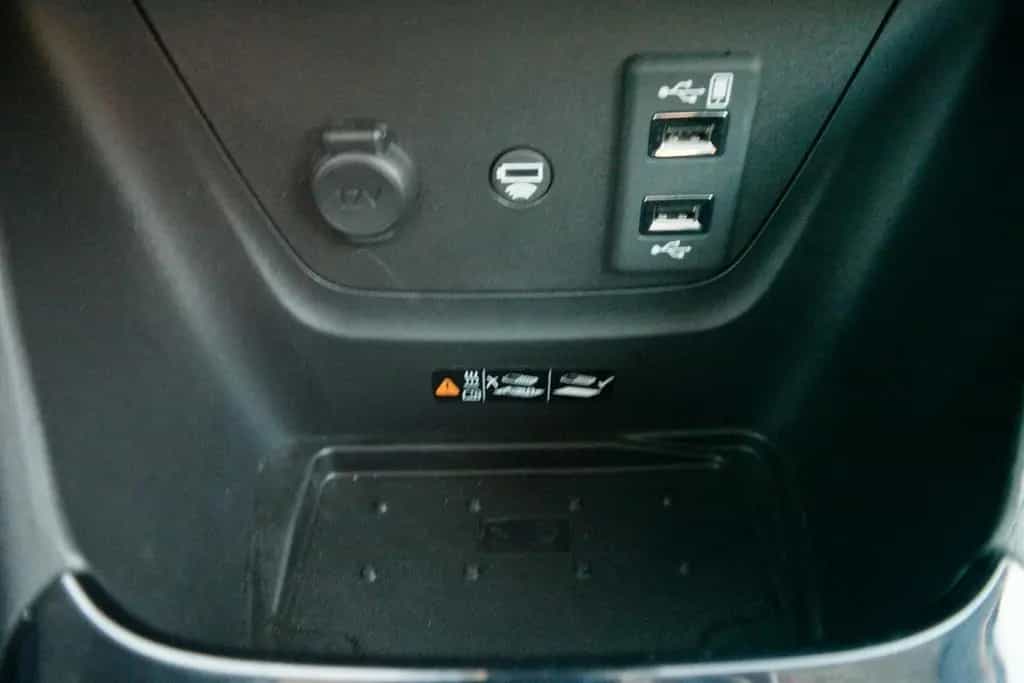 Opel Crossland X 1.2 Ultimate LED Navi Head-Up Kamera 04/2019-photo-18