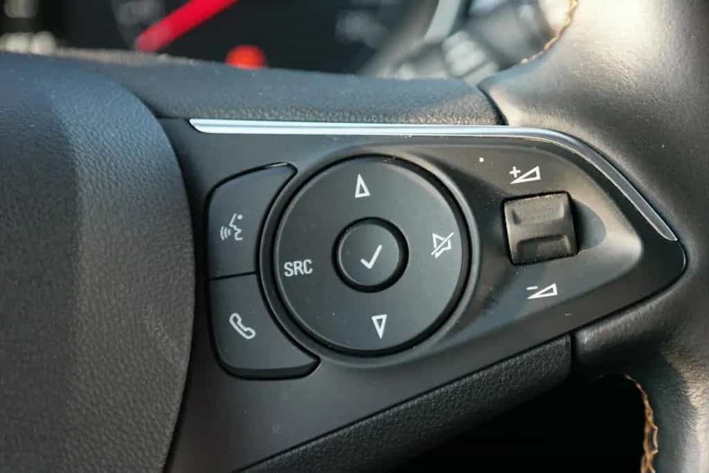 Opel Crossland X 1.2 Ultimate LED Navi Head-Up Kamera 04/2019-photo-22