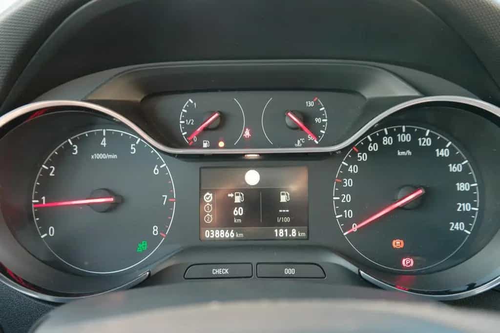 Opel Crossland X 1.2 Ultimate LED Navi Head-Up Kamera 04/2019-photo-25