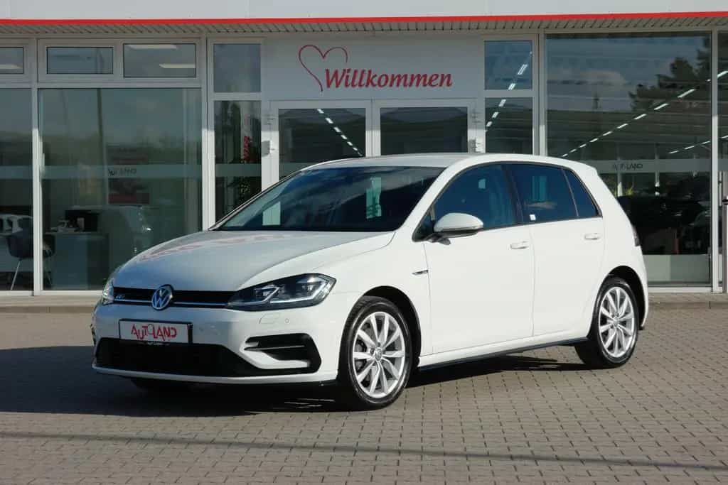 Volkswagen Golf 1.5 TSI Highline R-Line LED Navi Klimaaut. 10/2018-photo-0