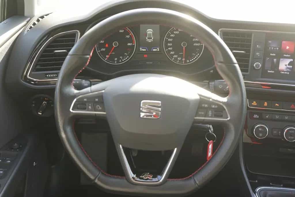 Seat Leon ST 1.5 FR LED Navi Beats AHK Sitzheizung 03/2020-photo-10
