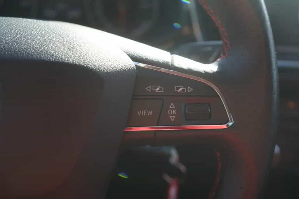 Seat Leon ST 1.5 FR LED Navi Beats AHK Sitzheizung 03/2020-photo-13