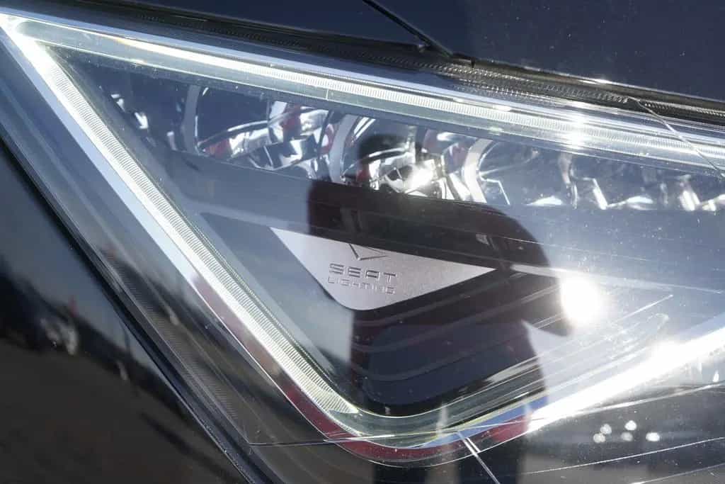 Seat Leon ST 1.5 FR LED Navi Beats AHK Sitzheizung 03/2020-photo-31