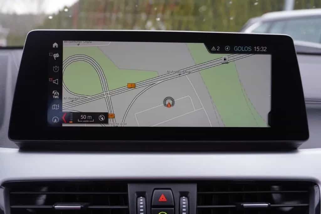 BMW X2 sDrive 18i Navi Head-Up Sitzheizung PDC LED 12/2019-photo-26