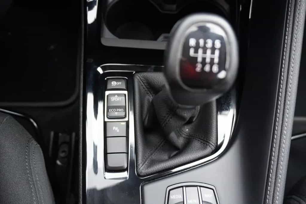 BMW X2 sDrive 18i Navi Head-Up Sitzheizung PDC LED 12/2019-photo-29