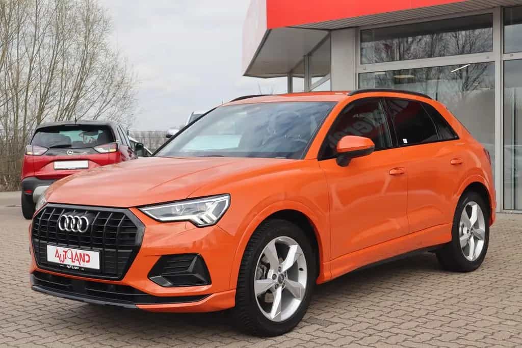 Audi Q3 35 TFSI advanced LED Navi Sitzheizung AHK PDC 02/2019-photo-1