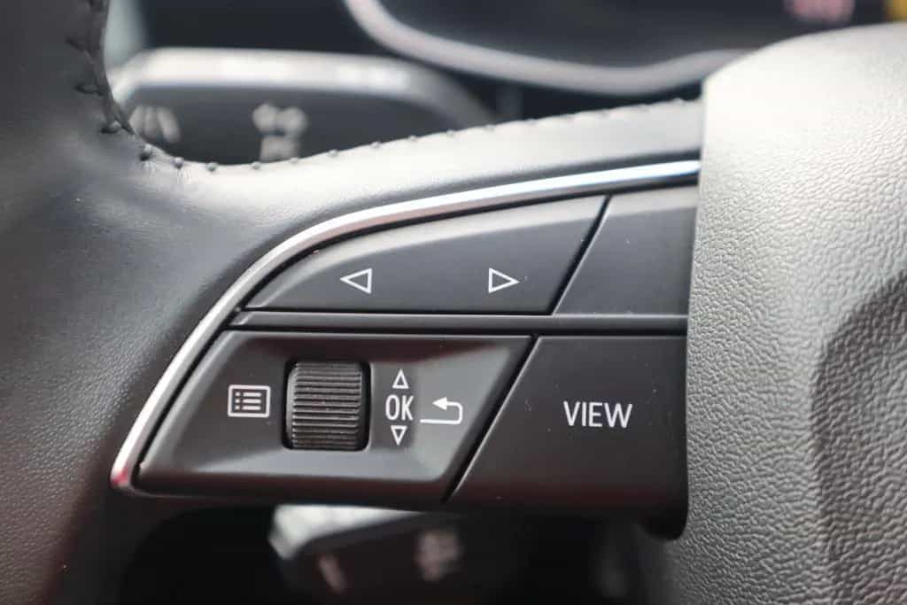 Audi Q3 35 TFSI advanced LED Navi Sitzheizung AHK PDC 02/2019-photo-13
