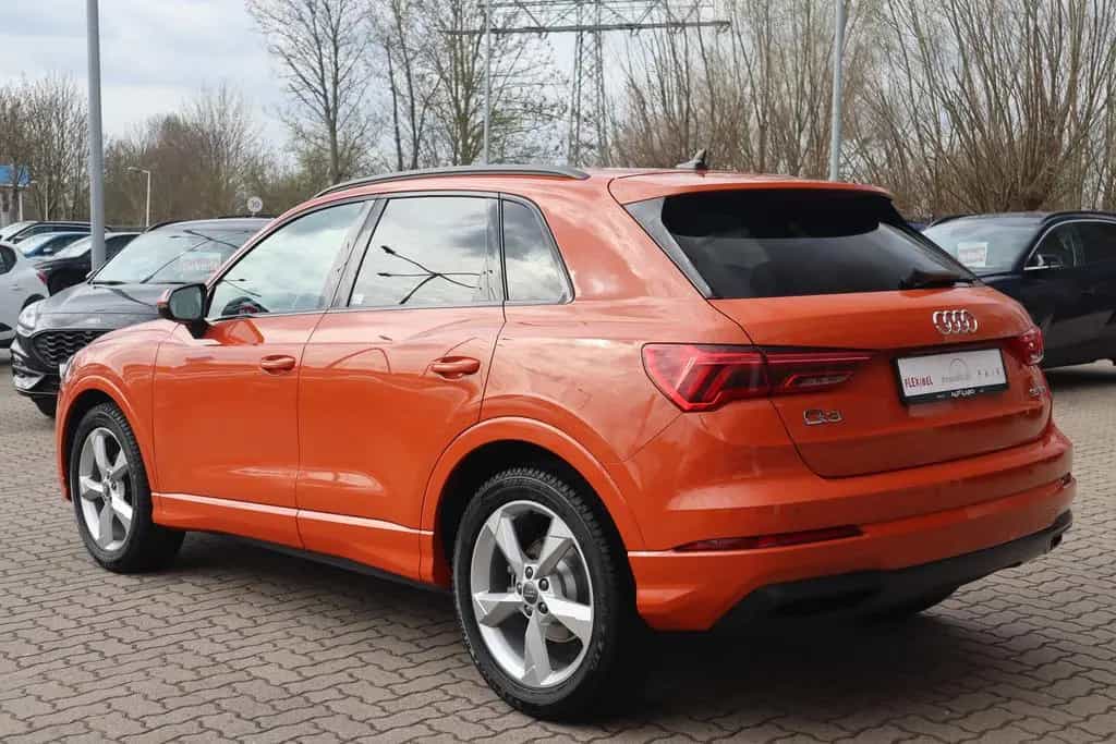 Audi Q3 35 TFSI advanced LED Navi Sitzheizung AHK PDC 02/2019-photo-2