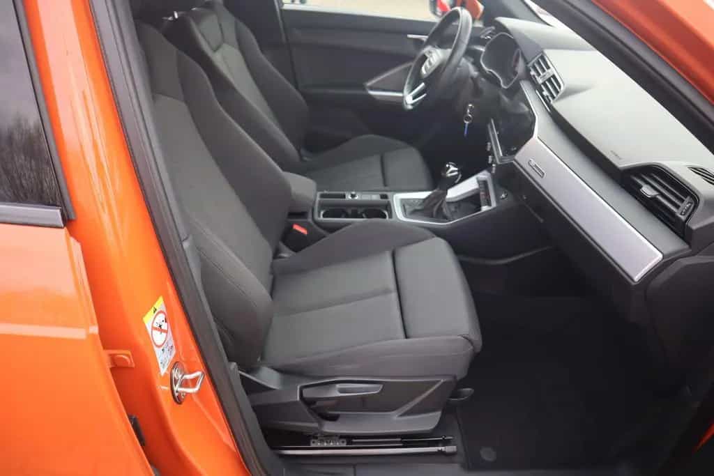 Audi Q3 35 TFSI advanced LED Navi Sitzheizung AHK PDC 02/2019-photo-32
