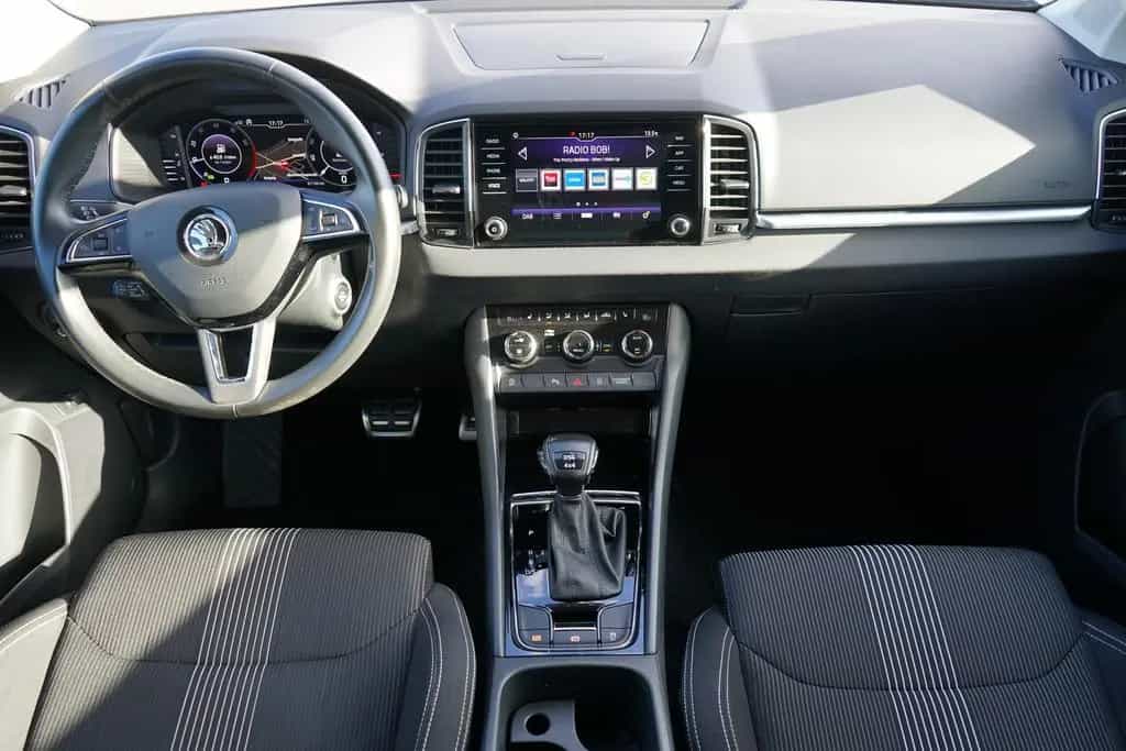 Skoda Karoq 1.5 TSI DSG Style 4x4 LED Navi AHK Kamera 08/2019-photo-14