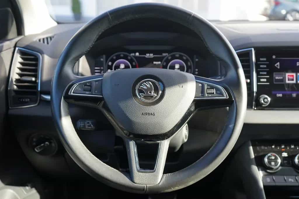 Skoda Karoq 1.5 TSI DSG Style 4x4 LED Navi AHK Kamera 08/2019-photo-15