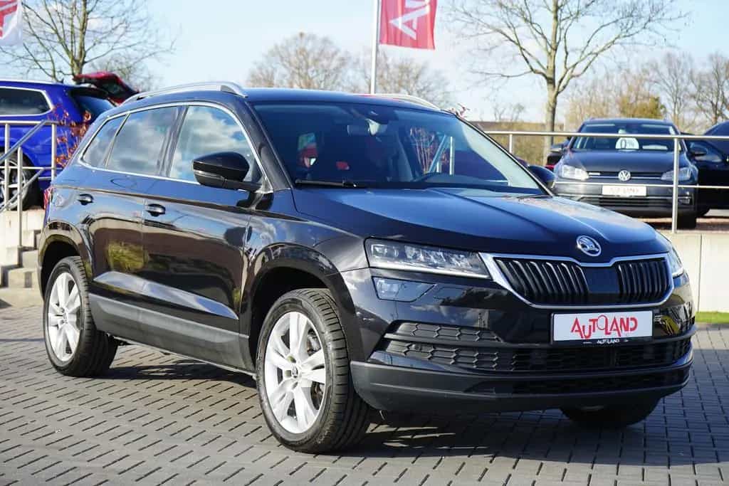 Skoda Karoq 1.5 TSI DSG Style 4x4 LED Navi AHK Kamera 08/2019-photo-3