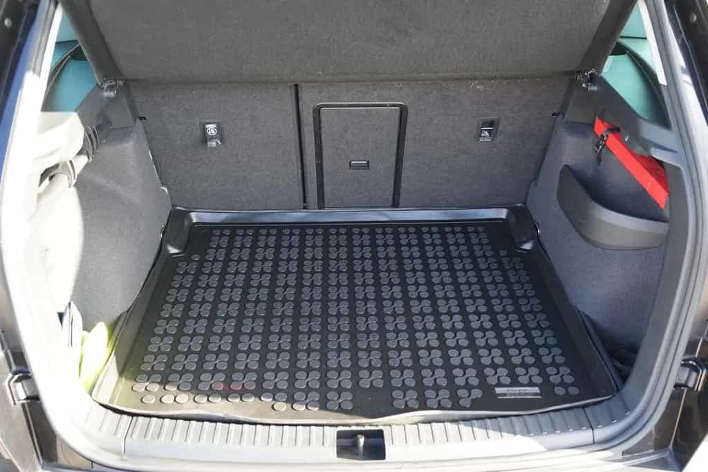 Skoda Karoq 1.5 TSI DSG Style 4x4 LED Navi AHK Kamera 08/2019-photo-9