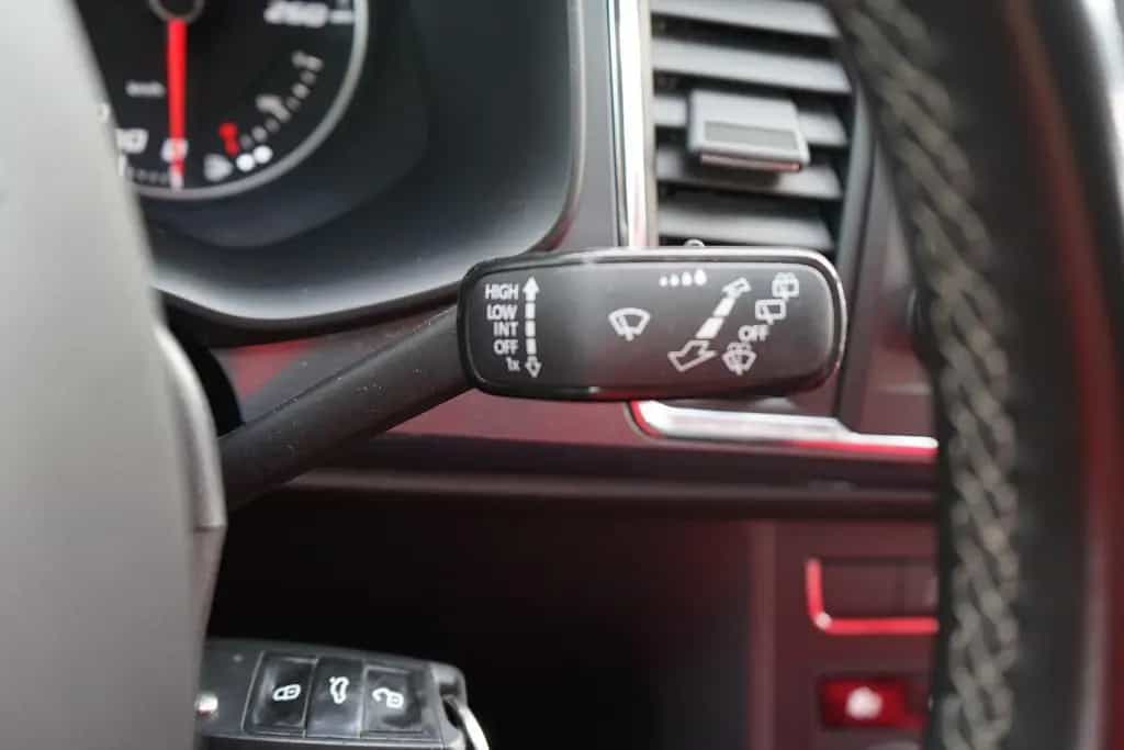 Seat Ateca 1.5 Style LED Navi AHK Sitzheizung PDC USB 01/2019-photo-21