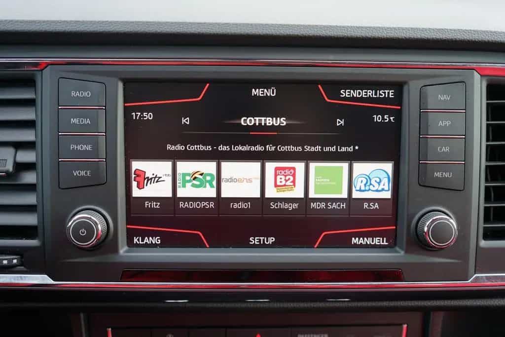 Seat Ateca 1.5 Style LED Navi AHK Sitzheizung PDC USB 01/2019-photo-23