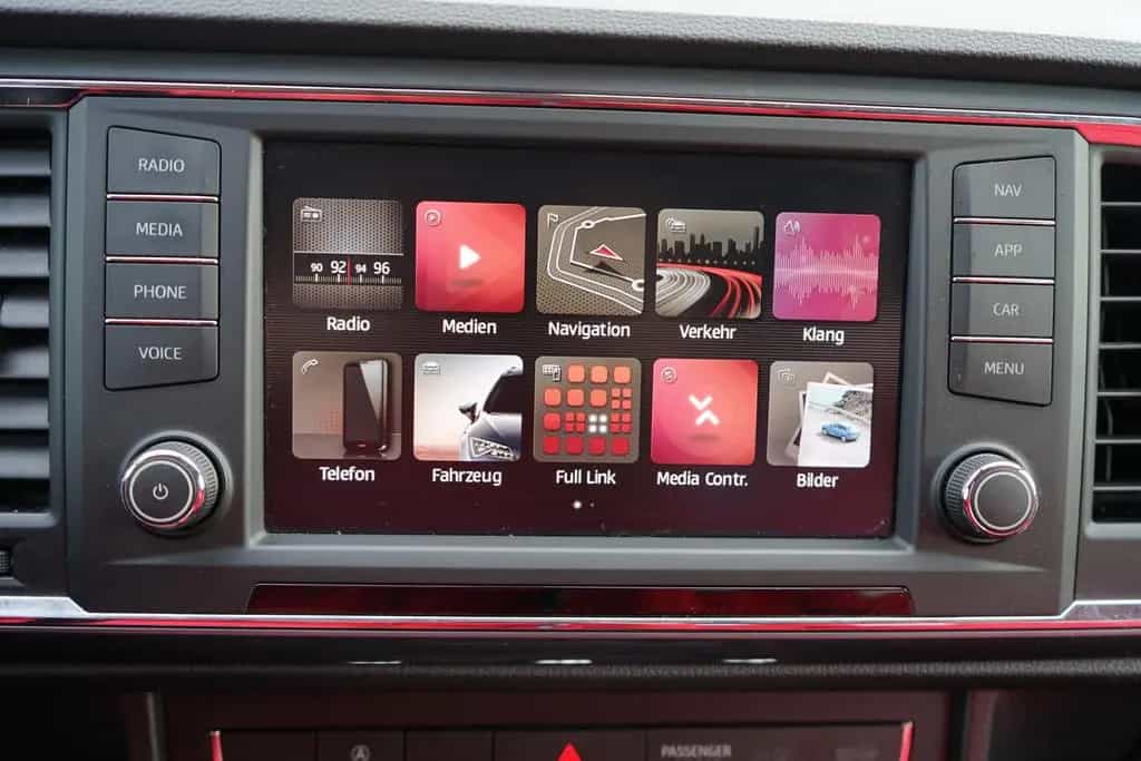 Seat Ateca 1.5 Style LED Navi AHK Sitzheizung PDC USB 01/2019-photo-26