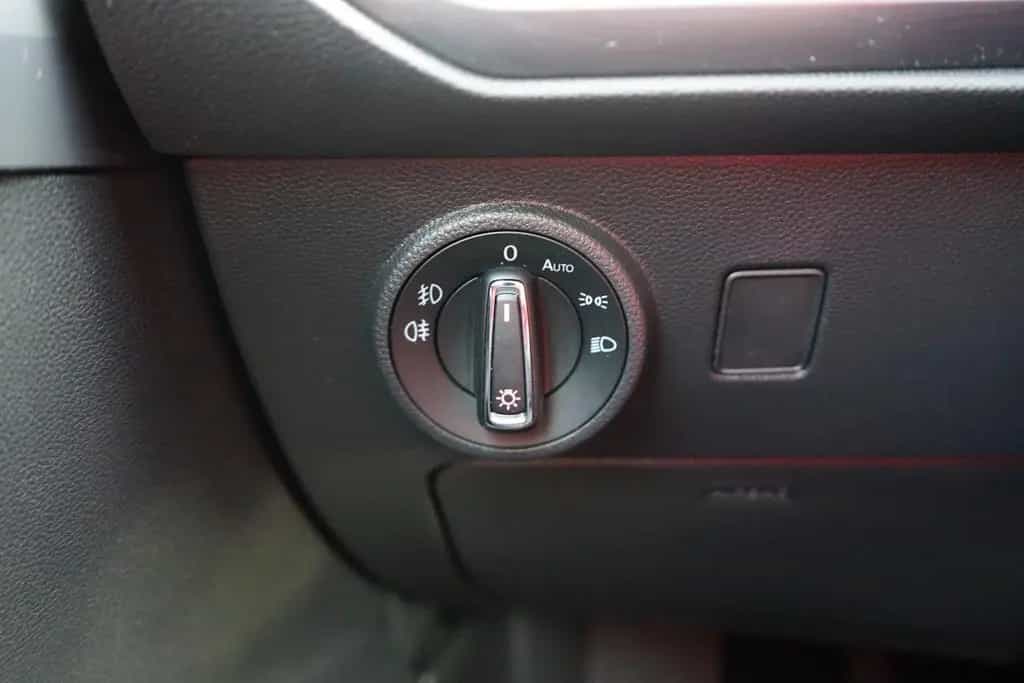 Seat Ateca 1.5 Style LED Navi AHK Sitzheizung PDC USB 01/2019-photo-33