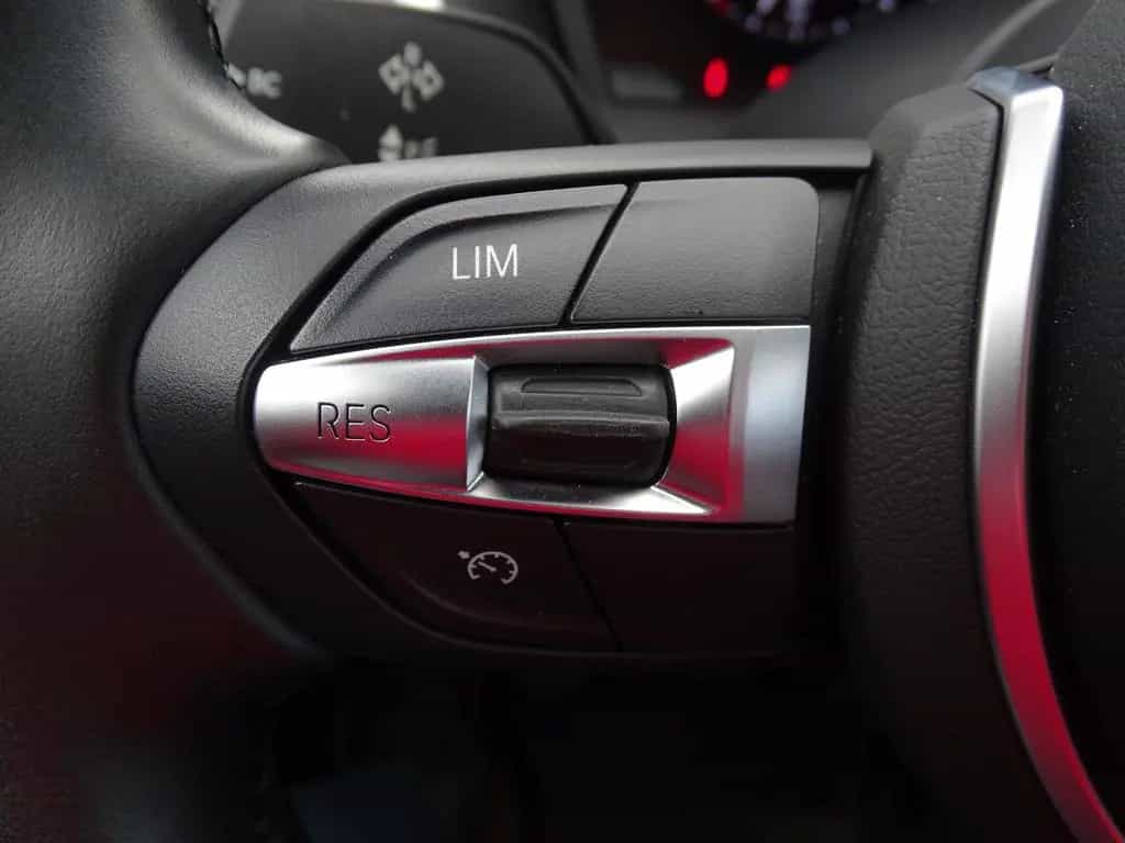 BMW 1 Series 118i M Sport LED Navi Sitzheizung Leder 10/2018-photo-14