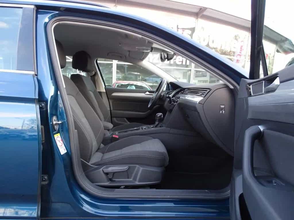 Volkswagen Passat Variant 1.5 16V TSI Business LED ACC Navi 02/2021-photo-29