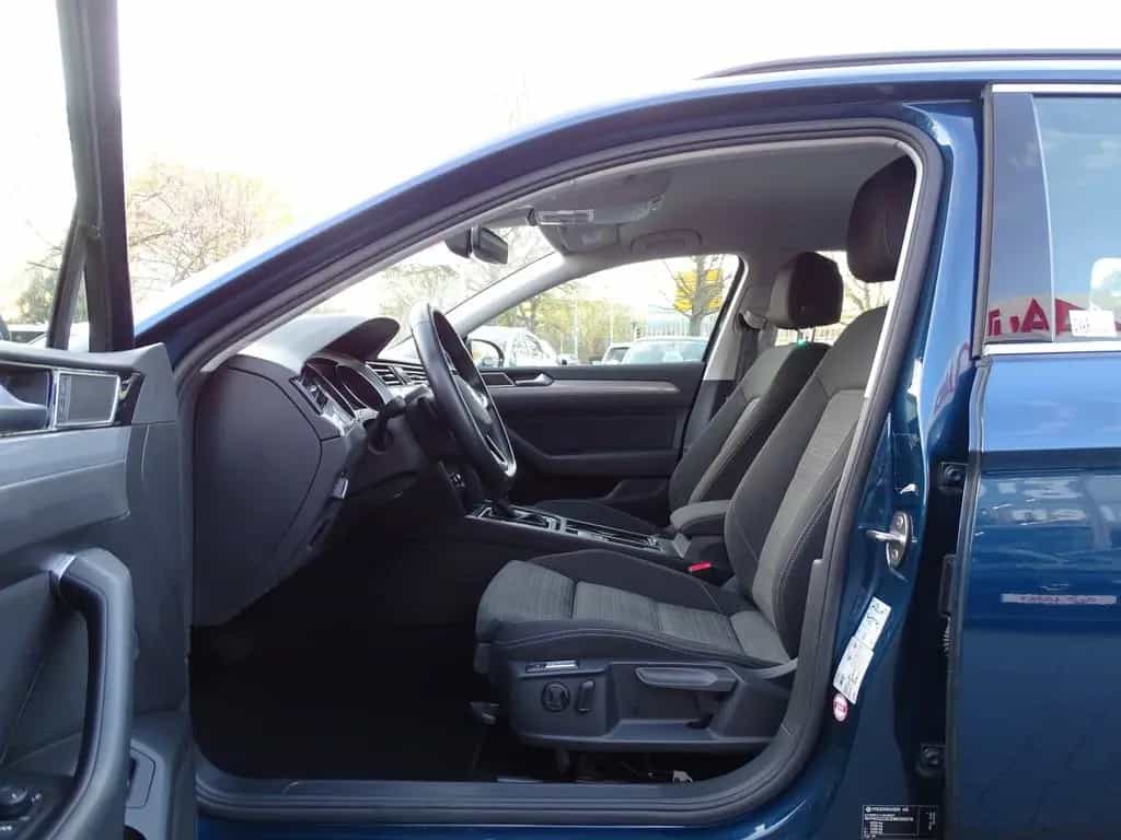 Volkswagen Passat Variant 1.5 16V TSI Business LED ACC Navi 02/2021-photo-7