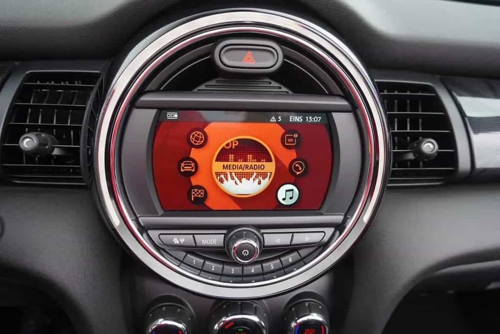 MINI Cooper S Cabrio 2.0 DSG LED Navi Tempomat 02/2019-photo-23